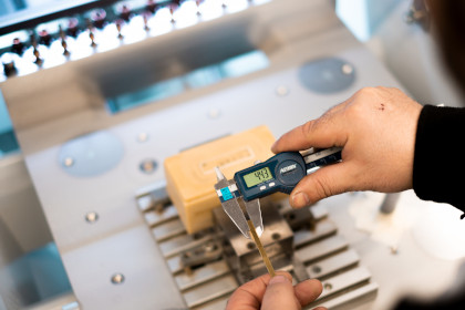LG Montagehelfer Kunststoffproduktion